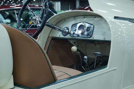 I really like the marble-like shift knob